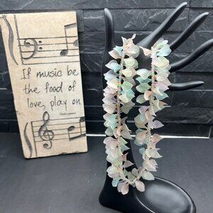 RETRO CELLULOID PASTEL STATEMENT NECKLACE, CHOKER, 4 COLOUR LEAF SHAPED BEADS